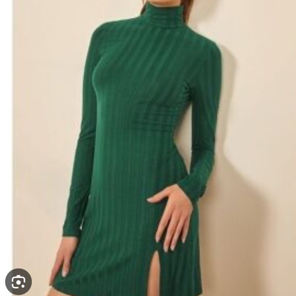 Reformation Dresses & Skirts - Reformation Maya  Forest Green Long Sleeve Dress